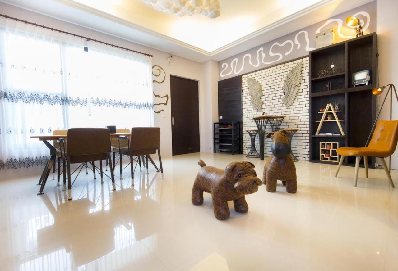 東立方旅宿-East Cube B&B 東港 エクステリア 写真