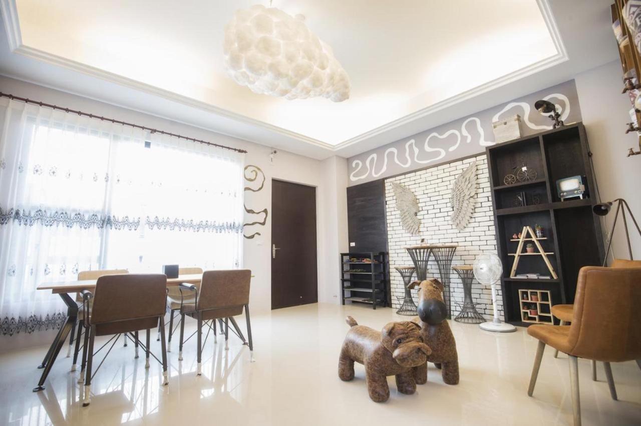 東立方旅宿-East Cube B&B 東港 エクステリア 写真