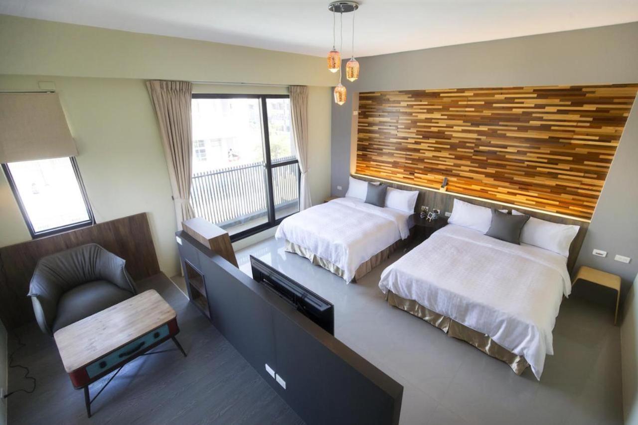 東立方旅宿-East Cube B&B 東港 エクステリア 写真