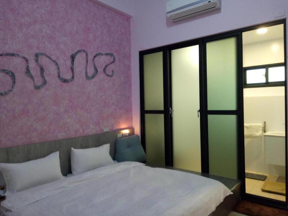 東立方旅宿-East Cube B&B 東港 エクステリア 写真