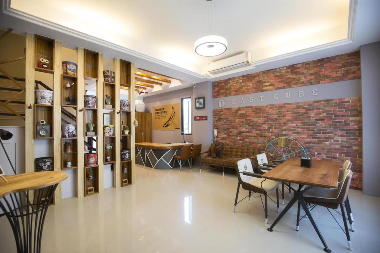 東立方旅宿-East Cube B&B 東港 エクステリア 写真